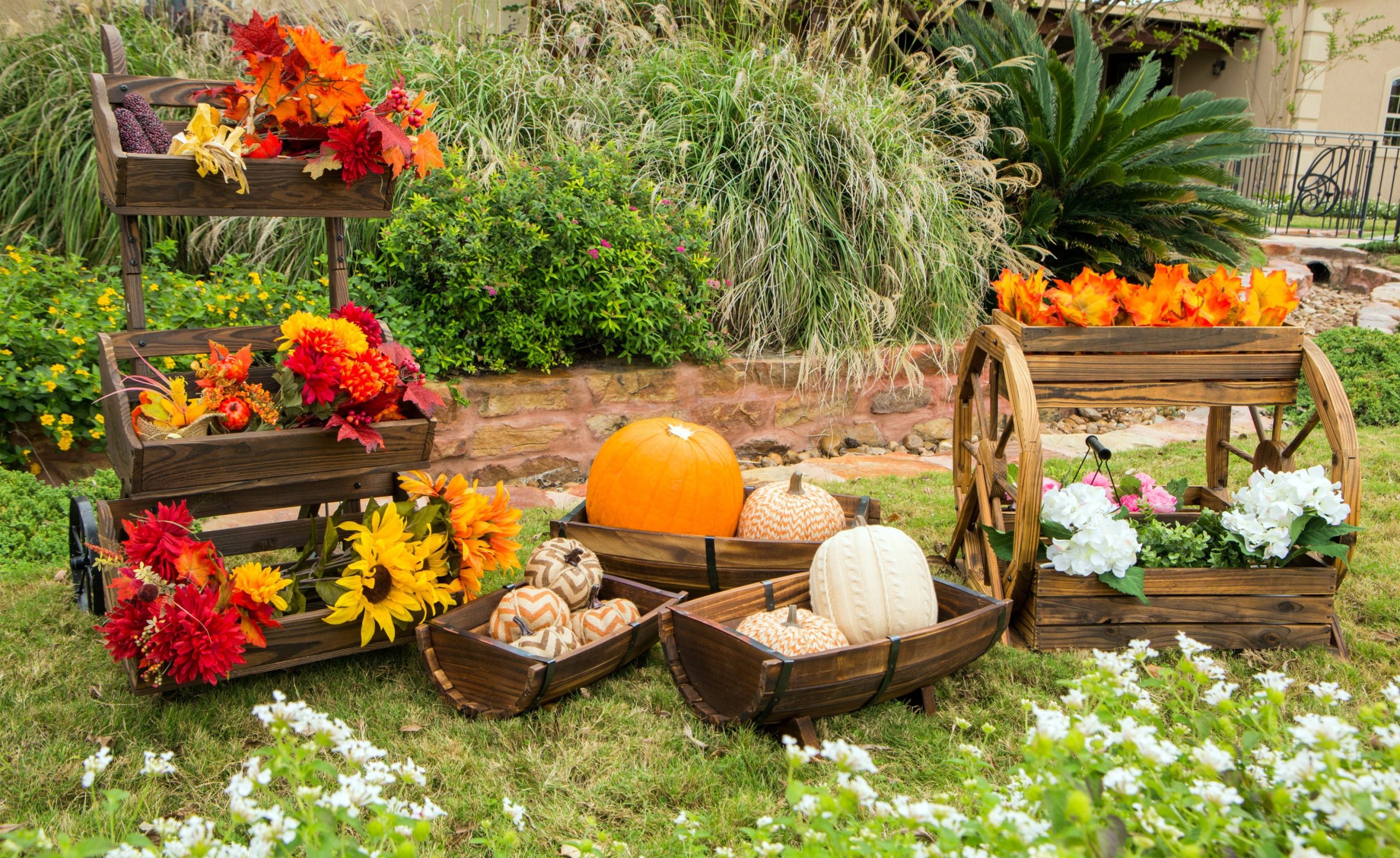 3-tier-wagon-wheel-planter-804.jpg