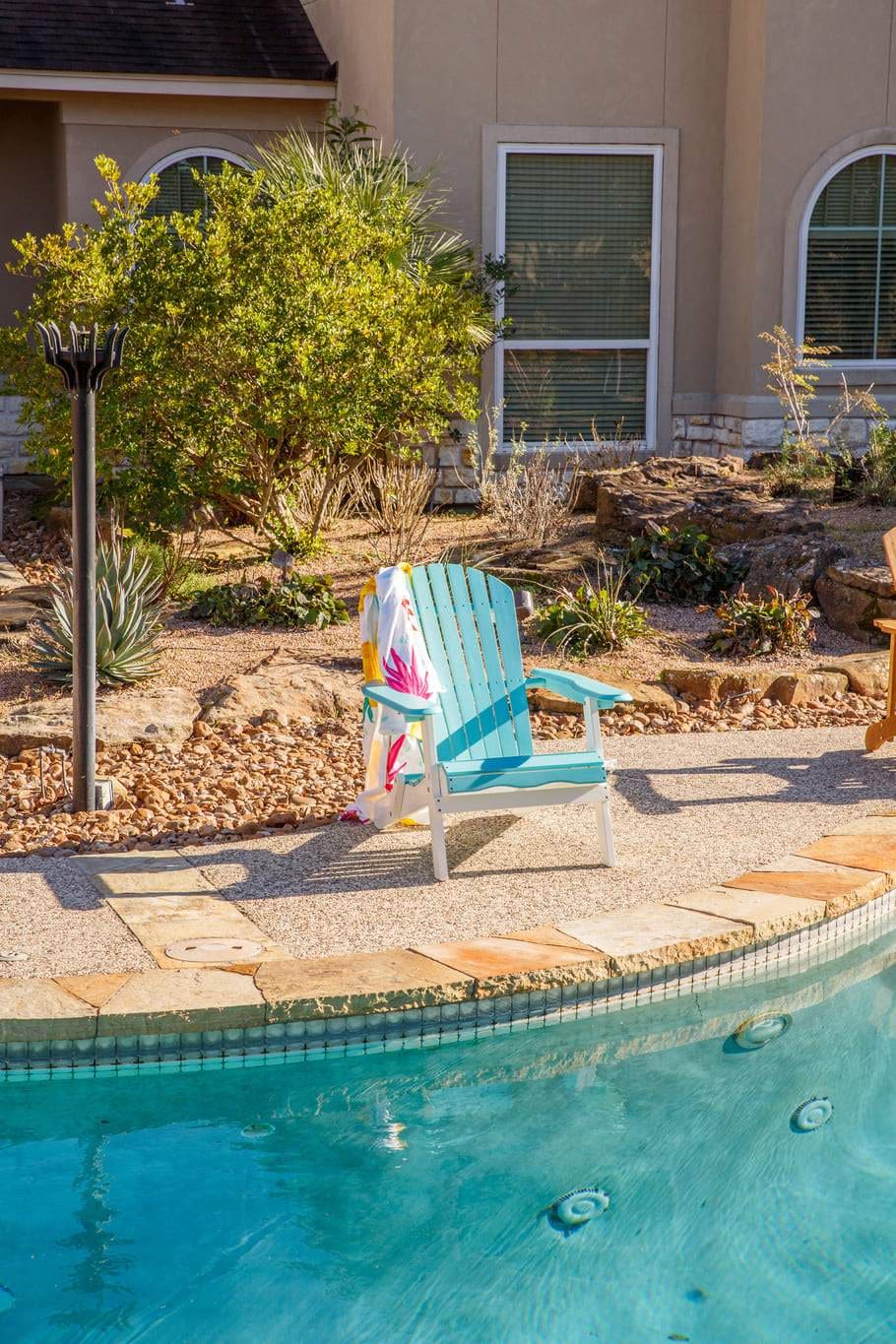 turquoise-and-white-folding-adirondack-chair-968.jpg